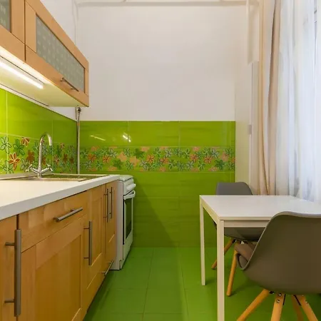 Your Sunny Buda Castle Tunnel Studio * Budapest